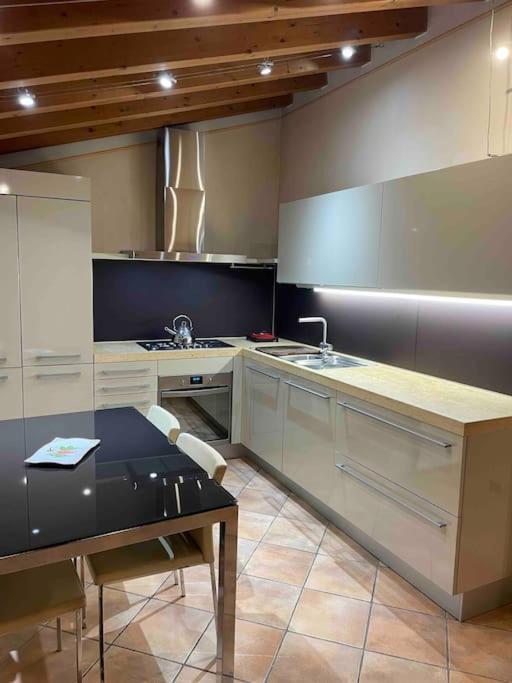 La Meridiana Lonato Ngoại thất bức ảnh